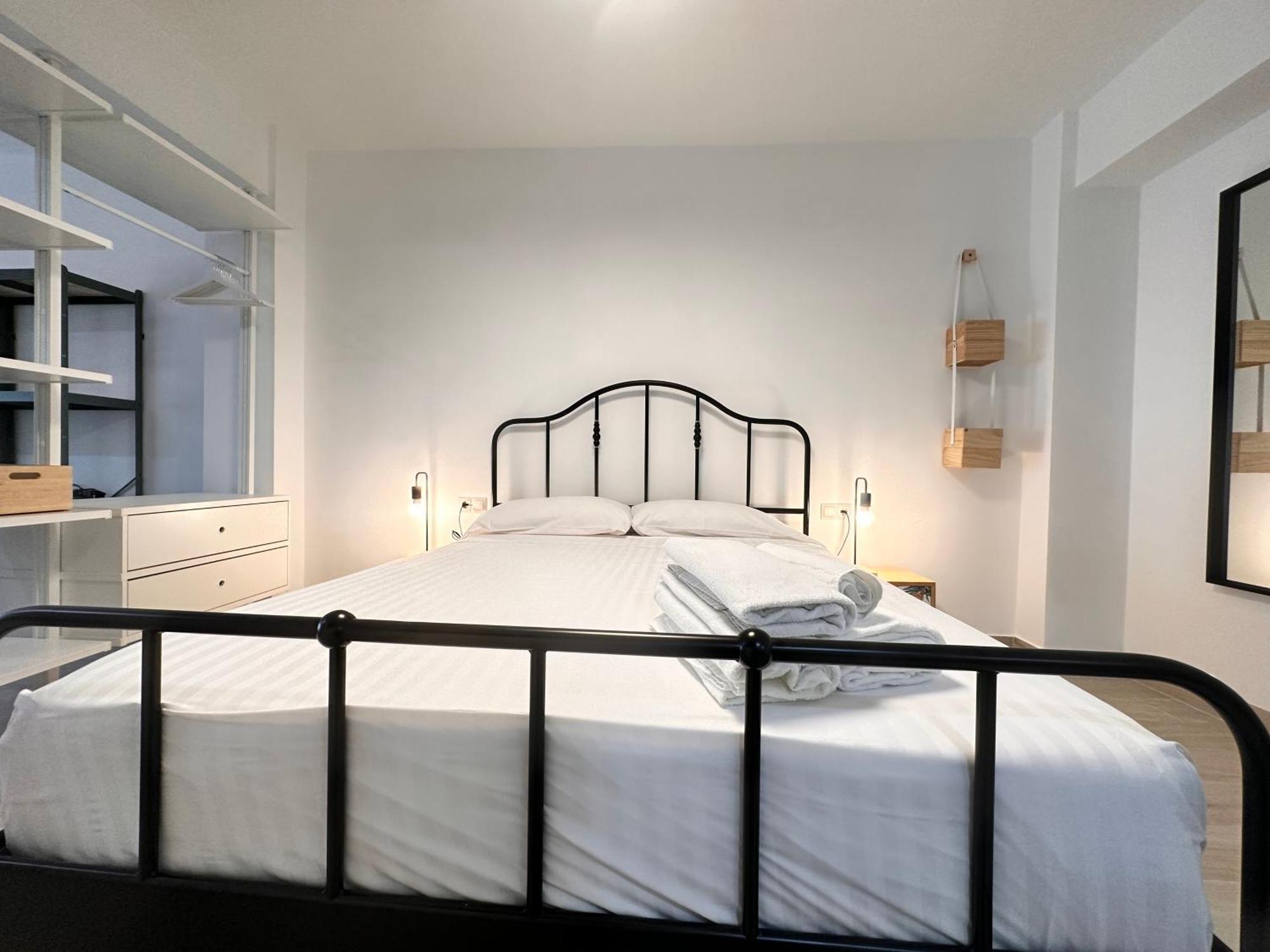 Alberola Industrial Style Apartment Valencia Luaran gambar