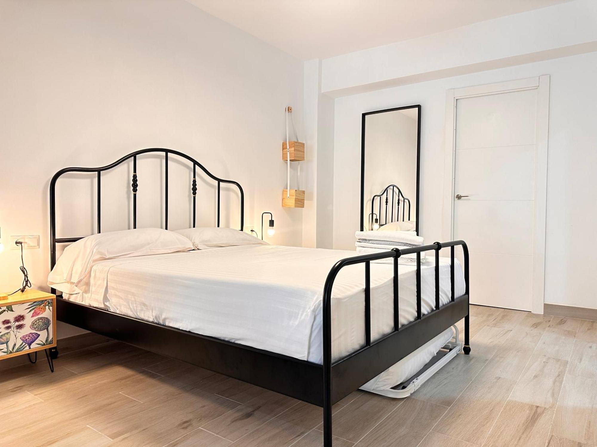 Alberola Industrial Style Apartment Valencia Luaran gambar